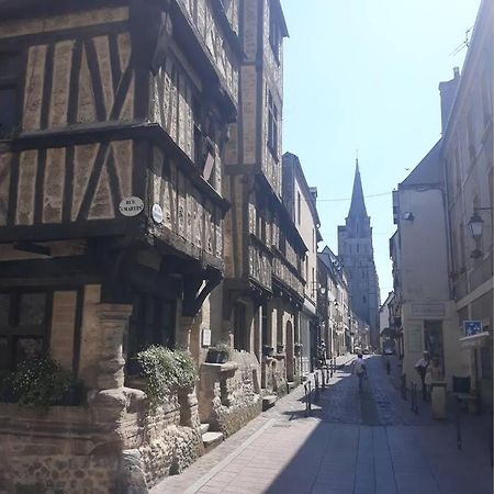 شقة Au Coeur Du Vieux Bayeux, Logement De Charme المظهر الخارجي الصورة